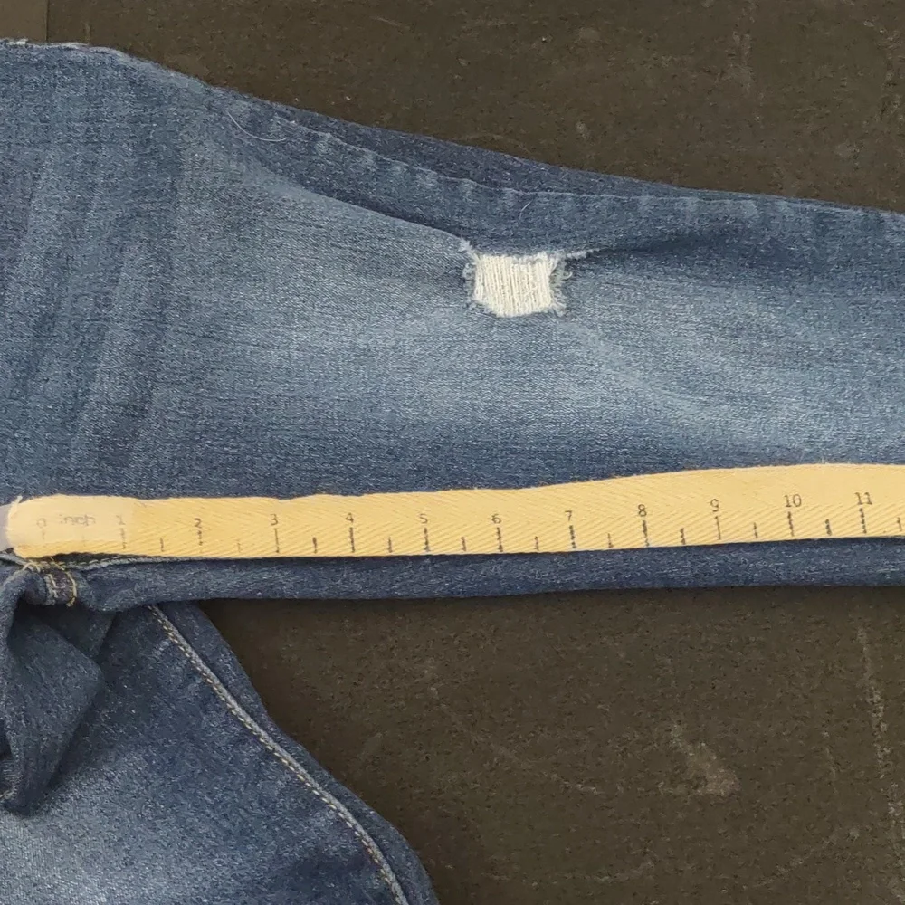 USED BLUE SAVVY DISTRESSED JEANS FRAY ON POCKETS SIZE 5/27 BLUE INSEAM 25INCH - Picture 12 of 14